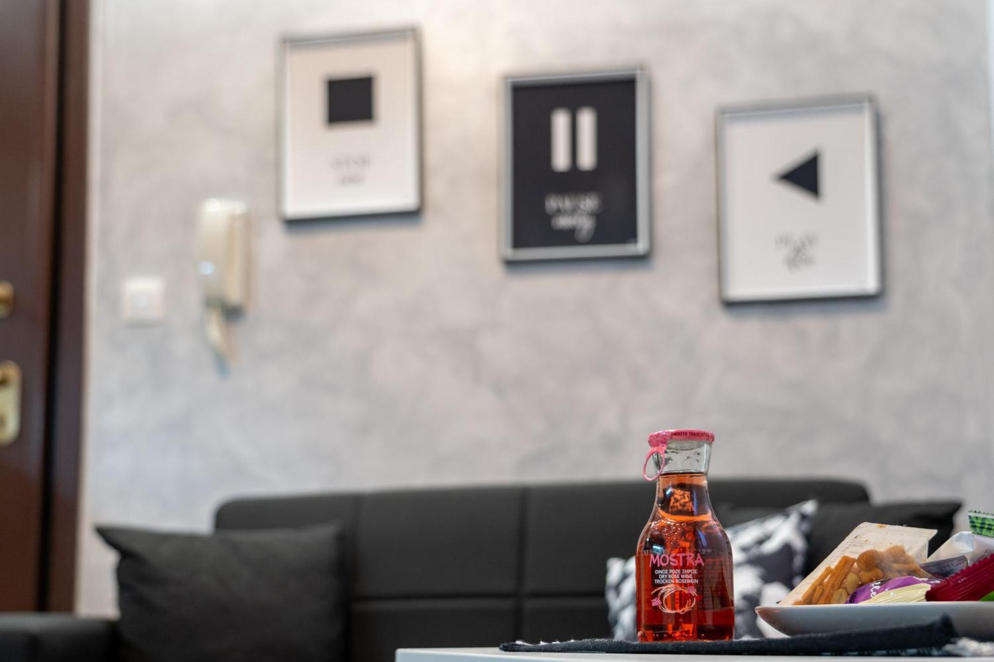Crystal With Free Private Parking Apartment